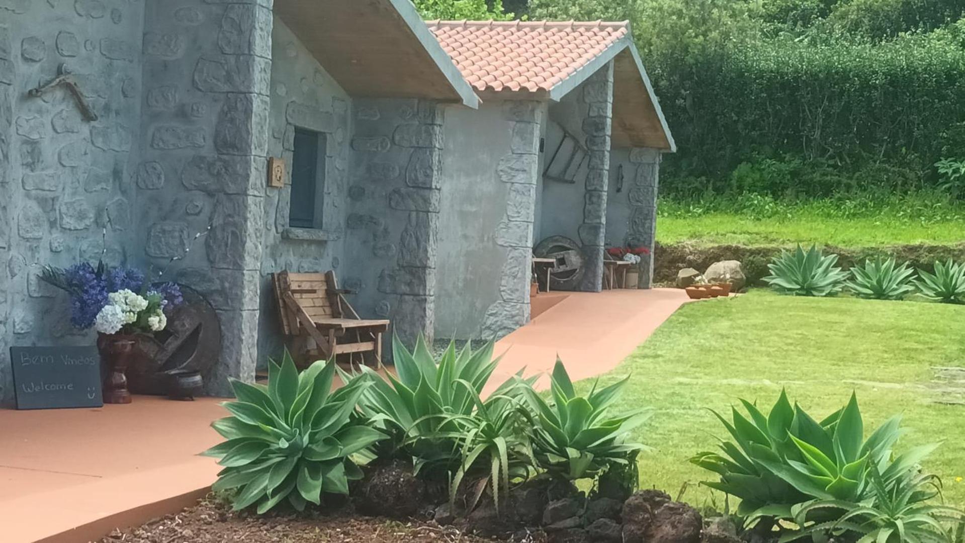 Апартаменты Casas Da Quinta Санта-Круш-даш-Флориш Экстерьер фото